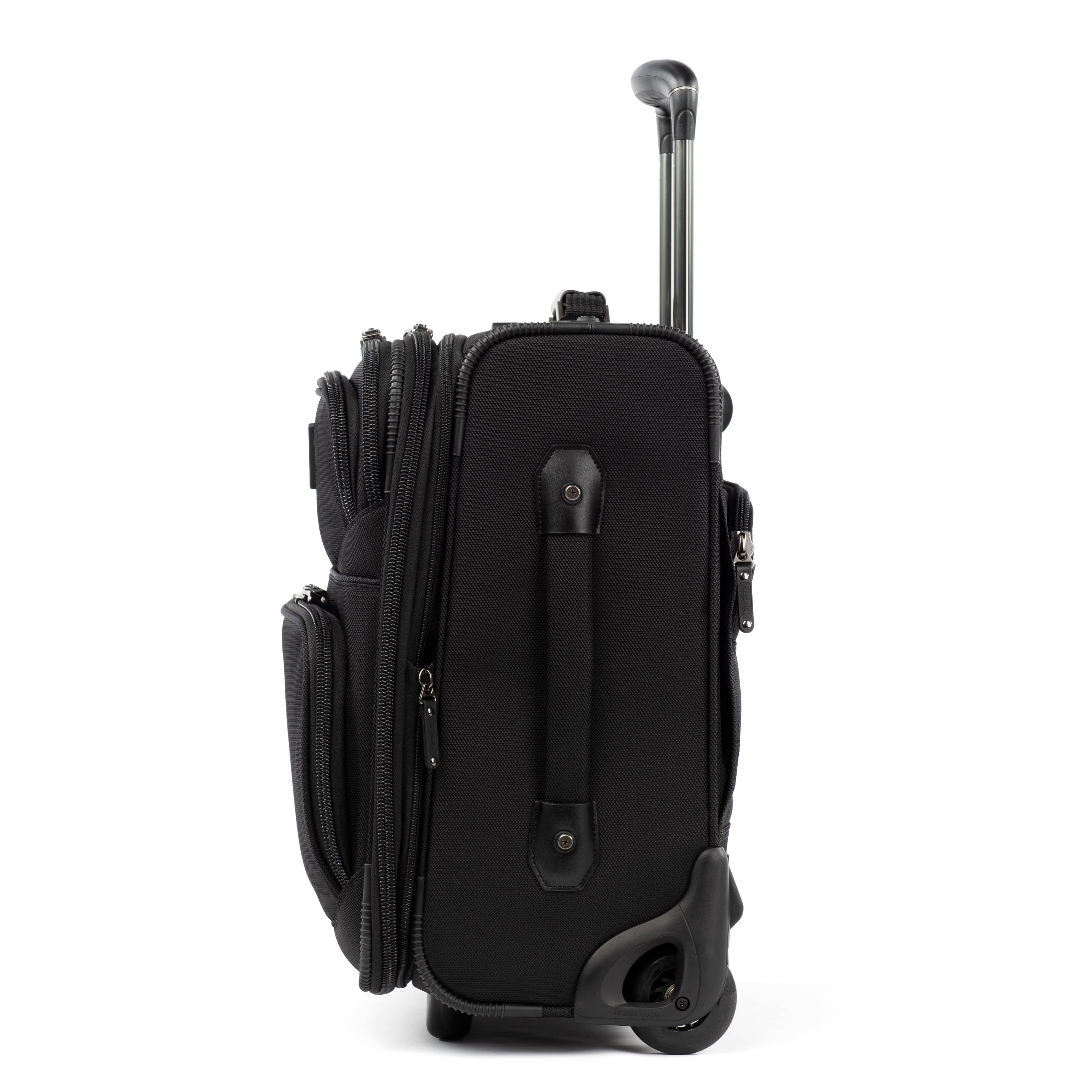 Travelpro FlightCrew5 18" Expandable Rollaboard