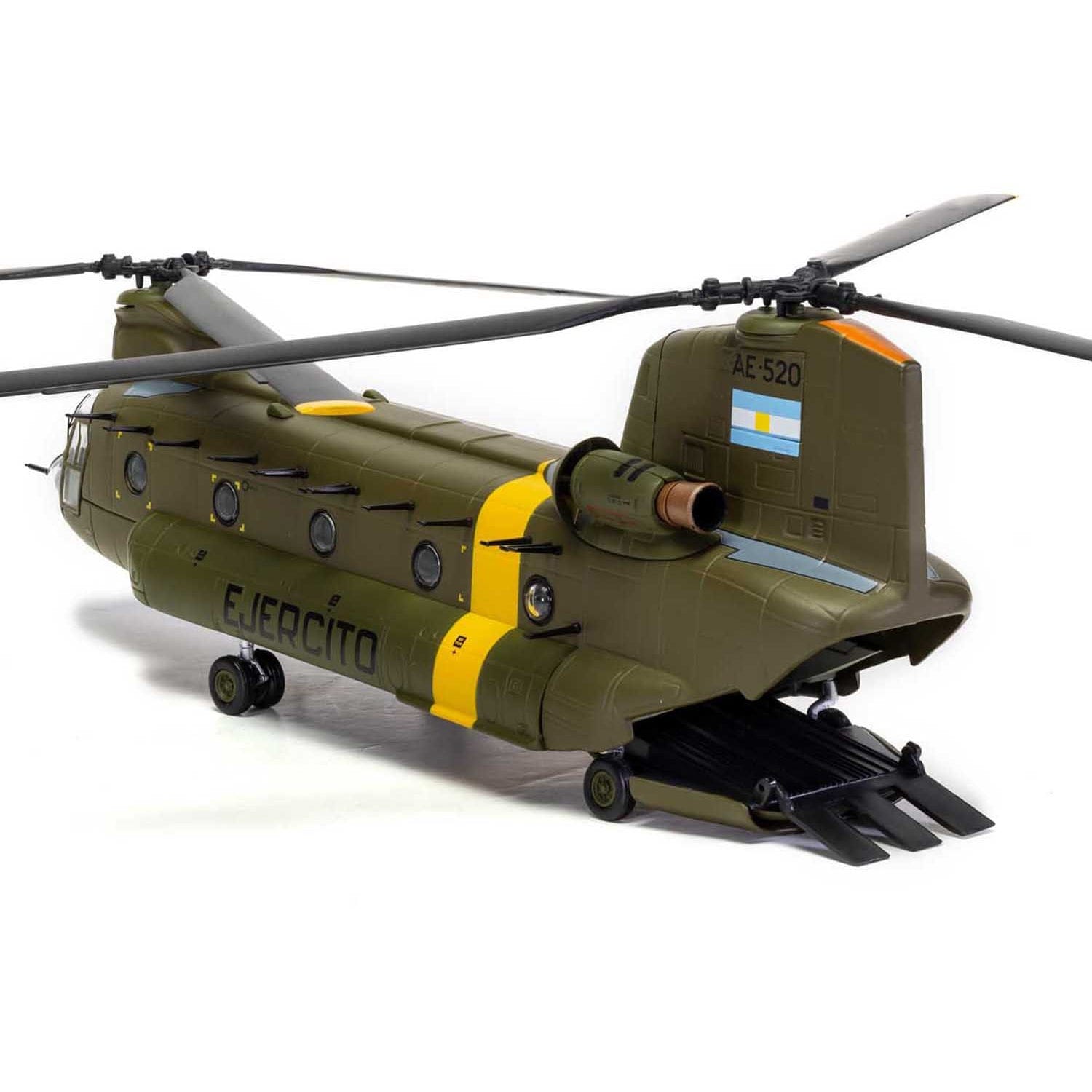 Corgi Boeing CH-47C Chinook AE-520, Falklands War 1982 Helicopter Model